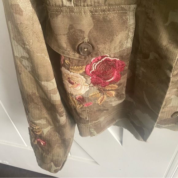 NWT Anthropologie Embroidered Camo Jacket - Picture 7 of 7